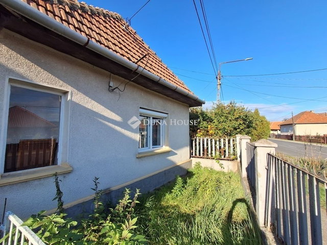 Eladó családi ház, Kurityánon 17.5 M Ft, 2 szobás
