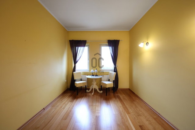 Eladó családi ház, Ürömön 699 M Ft, 7 szobás