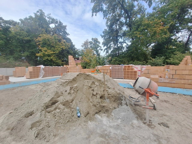 Eladó ikerház, Kiskunlacházán 75 M Ft, 4 szobás