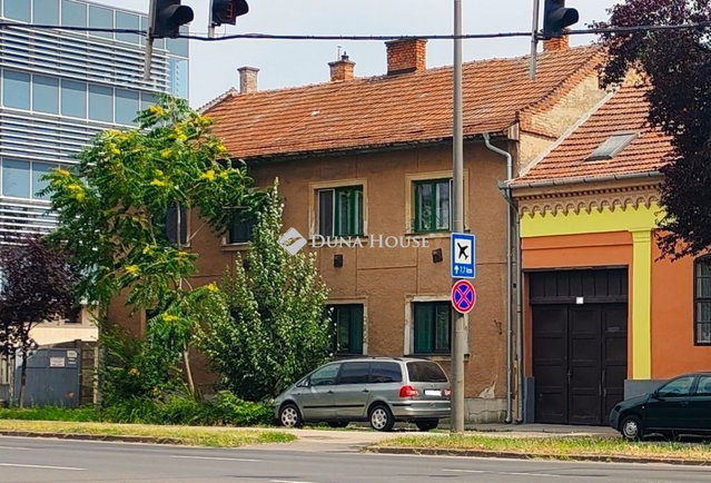 Eladó téglalakás, Békéscsabán 27.9 M Ft, 2 szobás