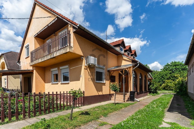 Eladó családi ház, Dunaszentgyörgyön, Csapó Vilmos utcában