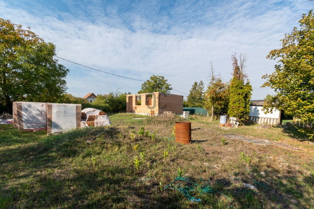 Eladó családi ház, Székesfehérvárott 15.49 M Ft, 1 szobás