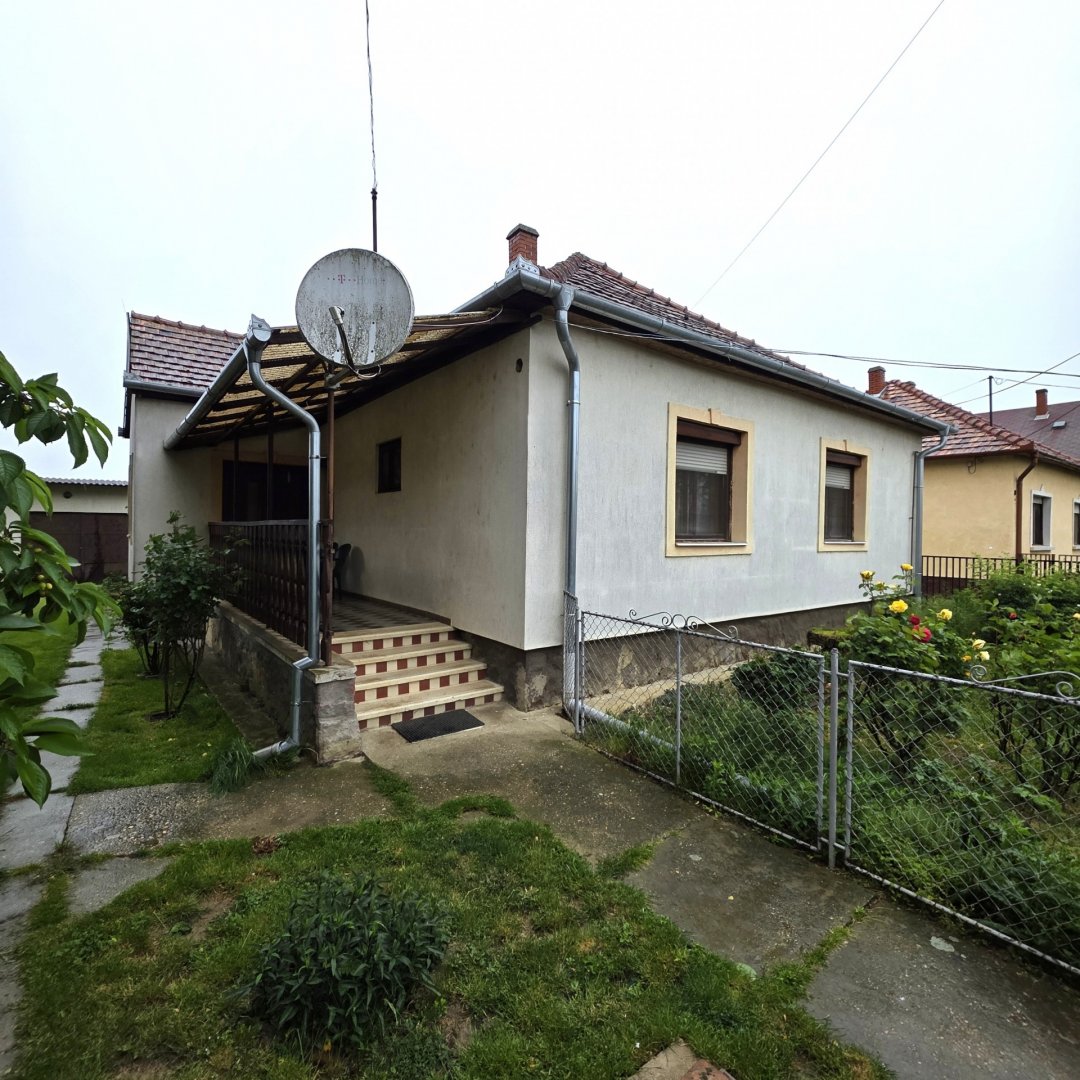 3 bed · 95m² · 38.000.000 ft