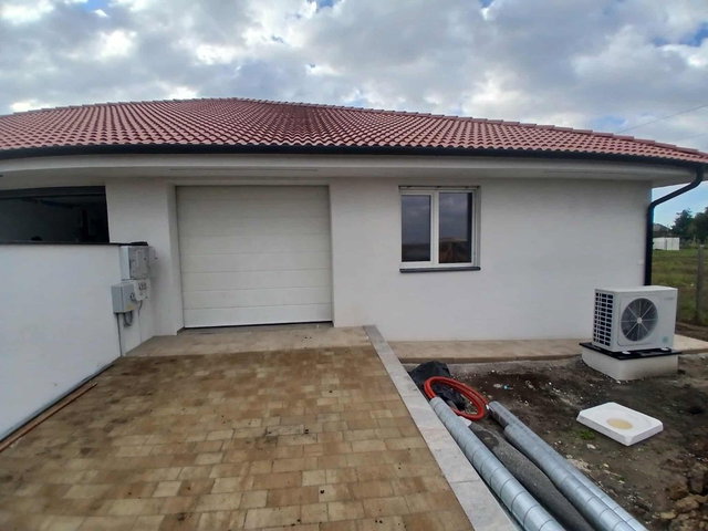 Eladó családi ház, Debrecenben 134.99 M Ft, 6 szobás