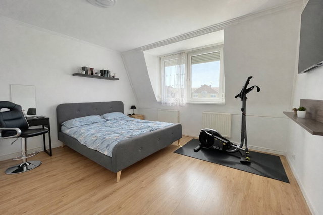 Eladó panellakás, Debrecenben 59.99 M Ft, 3 szobás