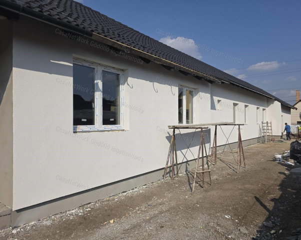 Eladó családi ház, Veresegyházon 140 M Ft, 3+1 szobás