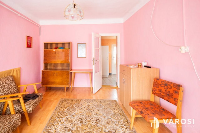 Eladó családi ház, Gyulán 31.5 M Ft, 2 szobás