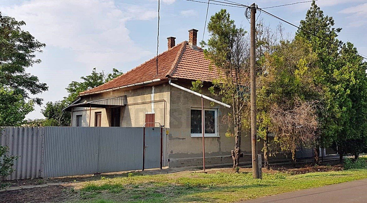 Családi ház · 3 hálószoba · 97 m² · 8.500.000 Ft