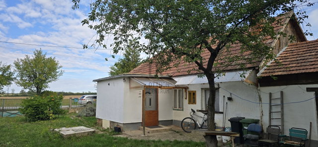 Eladó családi ház, Rádóckölkeden 12 M Ft, 2 szobás