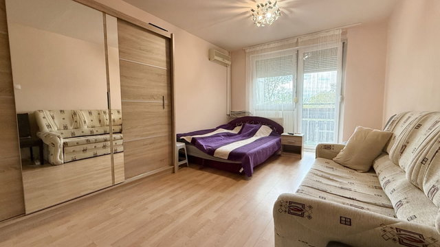 Kiadó panellakás, albérlet, Debrecenben 185 E Ft / hó, 2 szobás