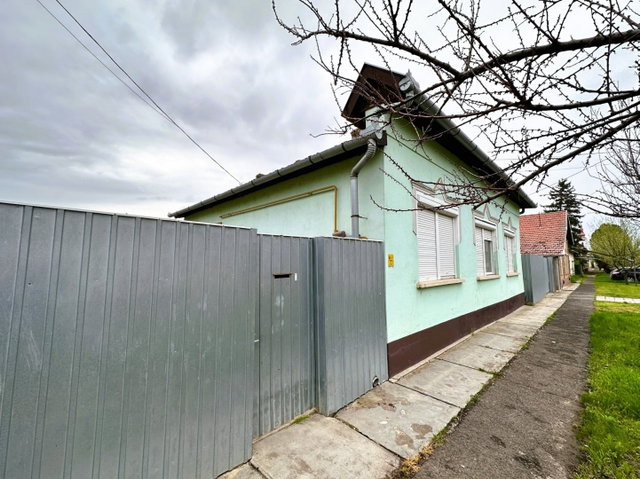 Eladó családi ház, Magyarbánhegyesen 6.5 M Ft, 4 szobás