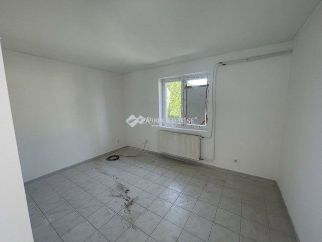 Eladó családi ház, Kecskeméten 99.9 M Ft, 5 szobás