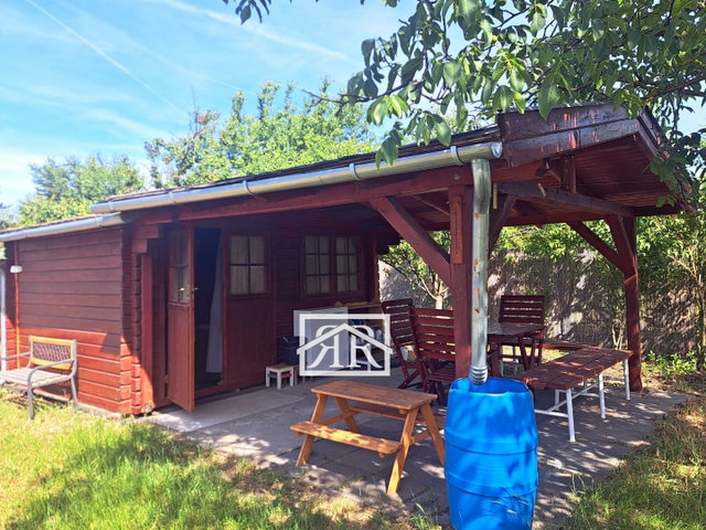 Eladó nyaraló, Szegeden, Tárkony utcában 10.99 M Ft, 1 szobás