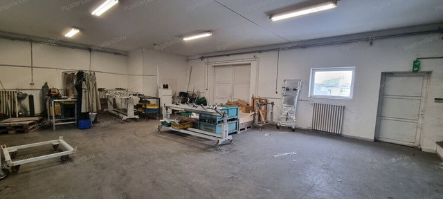 Kiadó ipari ingatlan, Kecskeméten 800 E Ft / hó