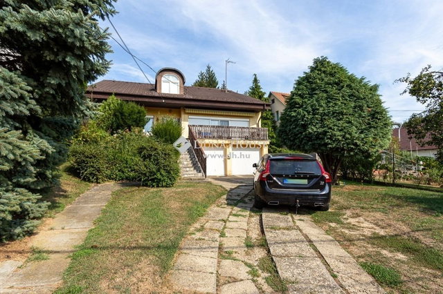 Eladó családi ház, Budapesten, II. kerületben 239.9 M Ft
