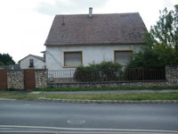 Kiadó családi ház, albérlet, Pápán 20 E Ft / hó, 1 szobás