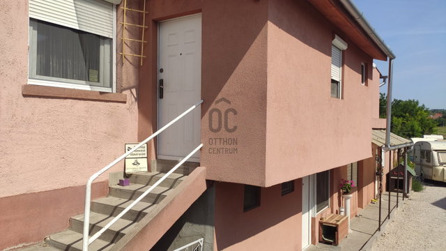 Eladó családi ház, Pécelen, Pesti úton 164 M Ft, 5 szobás