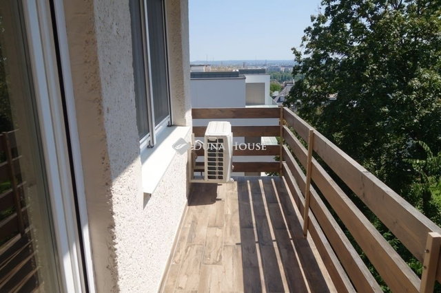 Eladó téglalakás, Budapesten, II. kerületben 109.9 M Ft