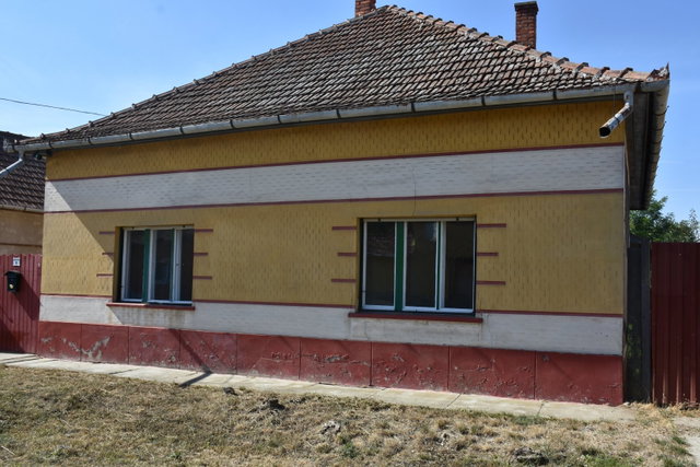 Eladó családi ház, Törökszentmiklóson 19.8 M Ft, 2 szobás