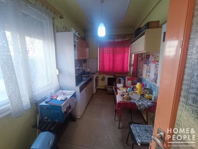 Eladó családi ház, Szegeden 99 M Ft, 4 szobás