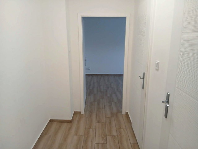 Eladó panellakás, Székesfehérvárott 56.2 M Ft, 2 szobás
