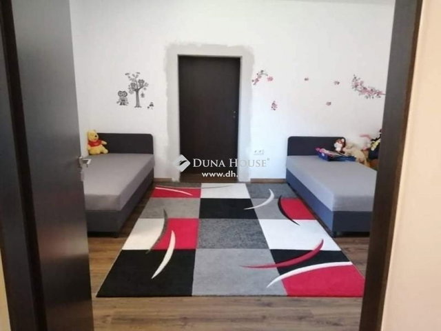 Eladó családi ház, Vecsésen 89.9 M Ft, 4 szobás