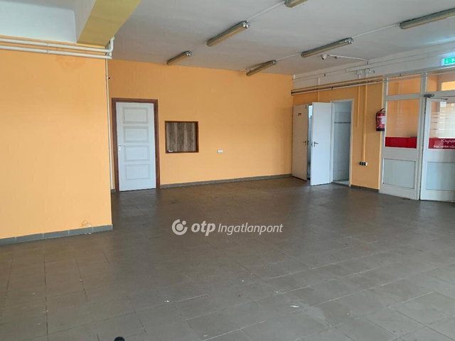 Eladó üzlethelyiség, Tiszavasváriban 36 M Ft