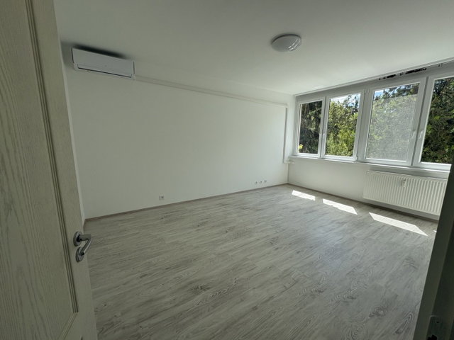 Kiadó téglalakás, albérlet, Székesfehérvárott 180 E Ft / hó
