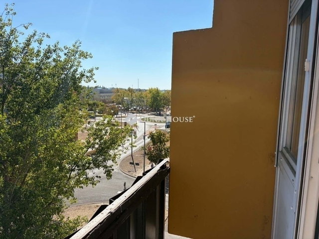 Eladó panellakás, Kecskeméten 39.9 M Ft, 2 szobás