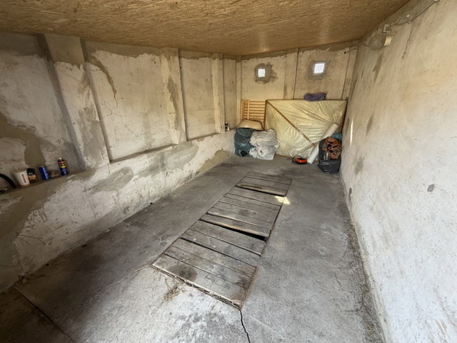 Eladó garázs, Kaposváron, Sopron utcában 7.5 M Ft