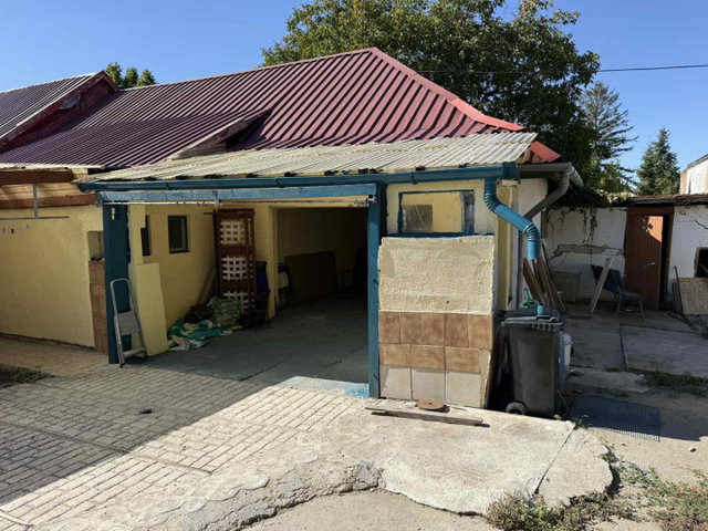 Eladó családi ház, Gyulán 35 M Ft, 2 szobás