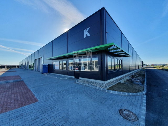 Kiadó ipari ingatlan, Székesfehérvárott 573 E Ft / hó