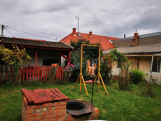 Eladó családi ház, Egerben 79 M Ft, 5 szobás