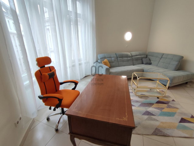 Kiadó téglalakás, albérlet, Budapesten, V. kerületben, 2 szobás
