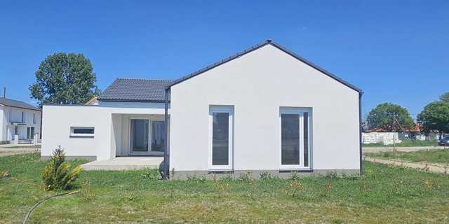 Eladó családi ház, Sződön 117.6 M Ft, 4 szobás