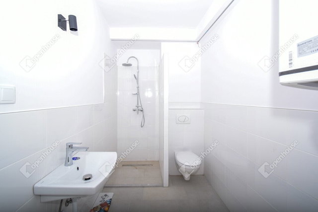 Kiadó iroda, Szegeden 284 E Ft / hó, 1 szobás