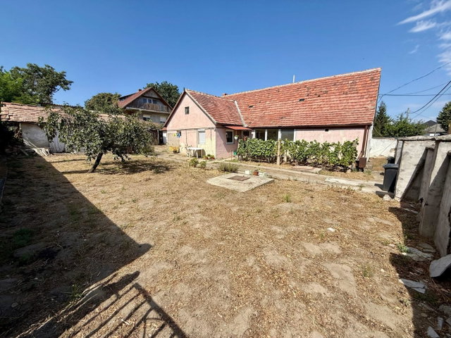 Eladó családi ház, Móron 27.5 M Ft, 2 szobás