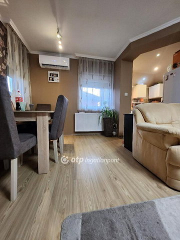 Eladó családi ház, Tökölön 103 M Ft, 4 szobás
