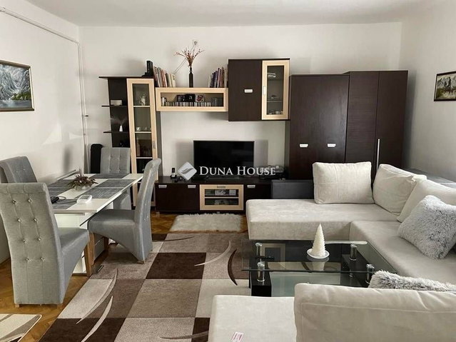 Eladó családi ház, Hódmezővásárhelyen 97.9 M Ft, 6 szobás