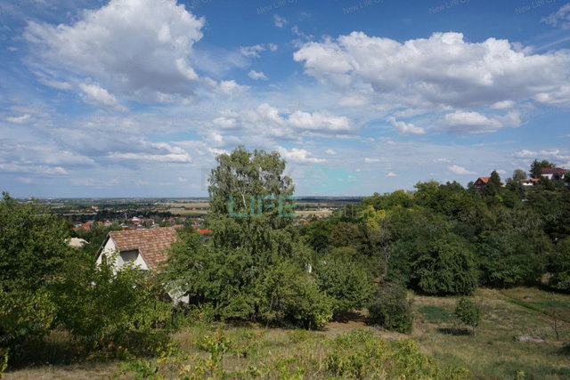 Eladó telek, Győrújbaráton 27 M Ft / költözzbe.hu