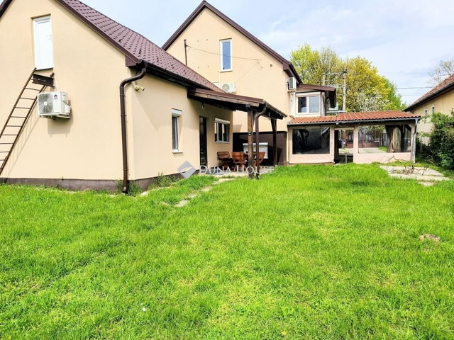 Eladó családi ház, Kerepesen 115 M Ft, 3 szobás