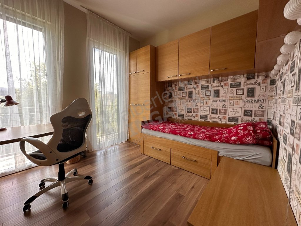 4 bed · 90m² · 640.000 ft
