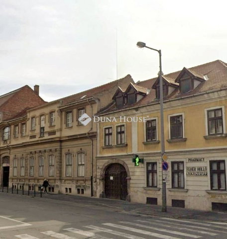 Eladó sorház, Miskolcon, Szemere Bertalan utcában 190 M Ft