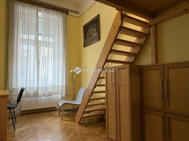 Eladó téglalakás, Budapesten, VII. kerületben 96 M Ft, 3 szobás