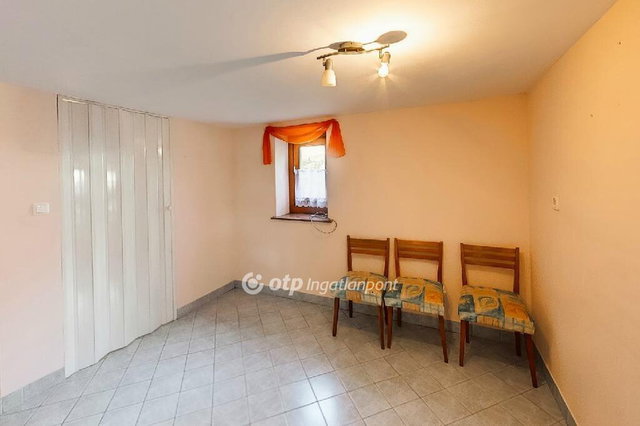 Eladó családi ház, Tardoson 75 M Ft, 3 szobás