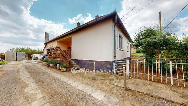 Eladó családi ház, Gávavencsellőn 24.9 M Ft, 3 szobás