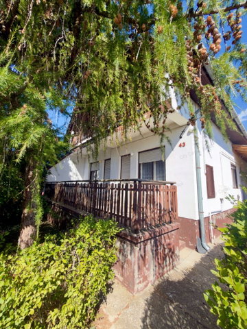 Eladó családi ház, Balatonlelleén 99.9 M Ft, 5 szobás