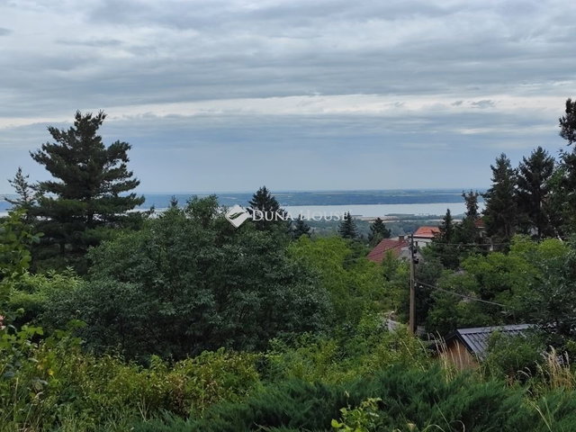Eladó családi ház, Sukorón 175 M Ft, 5 szobás