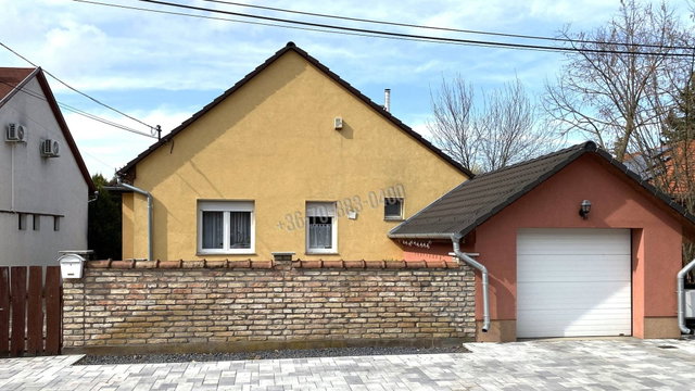 Eladó családi ház, Dabason 128.99 M Ft, 4 szobás