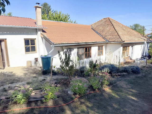 Eladó családi ház, Buzsákon 75 M Ft, 3 szobás